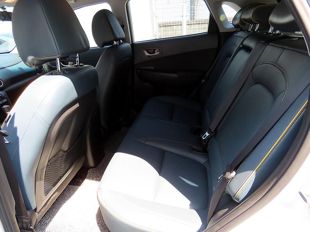 HYUNDAI Kona - Vista 6