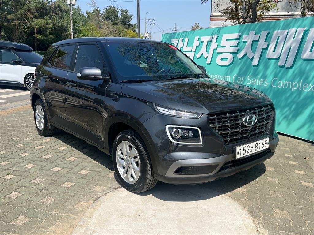 HYUNDAI Venue - Vista 2