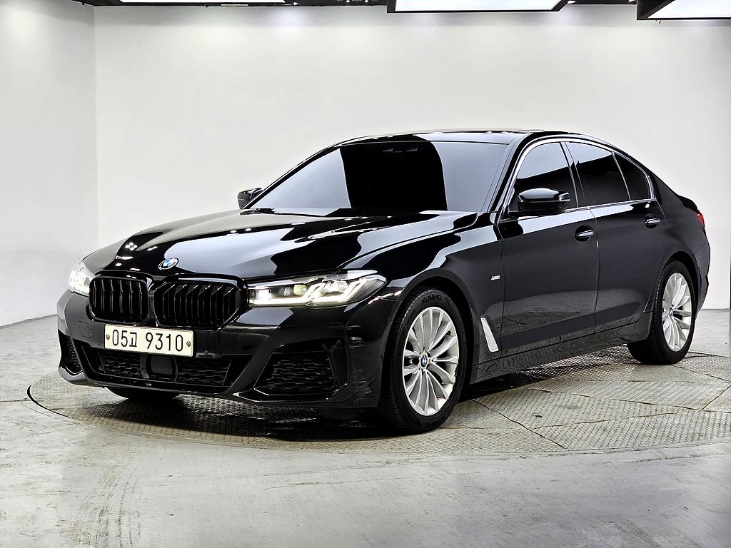 BMW 5 Series 2018 Negro - Importación desde Corea - HF Imports Iquique - Foto 1