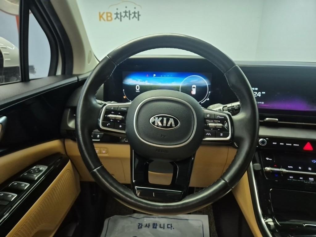 KIA Carnival - Vista 9