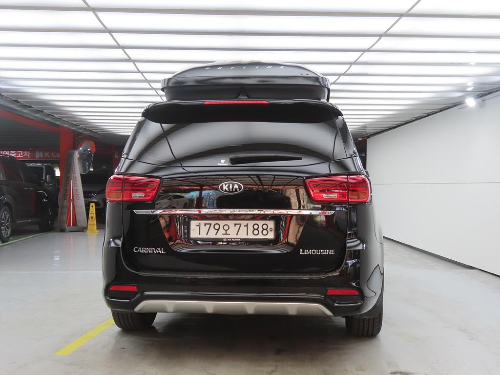 KIA Carnival - Vista 3