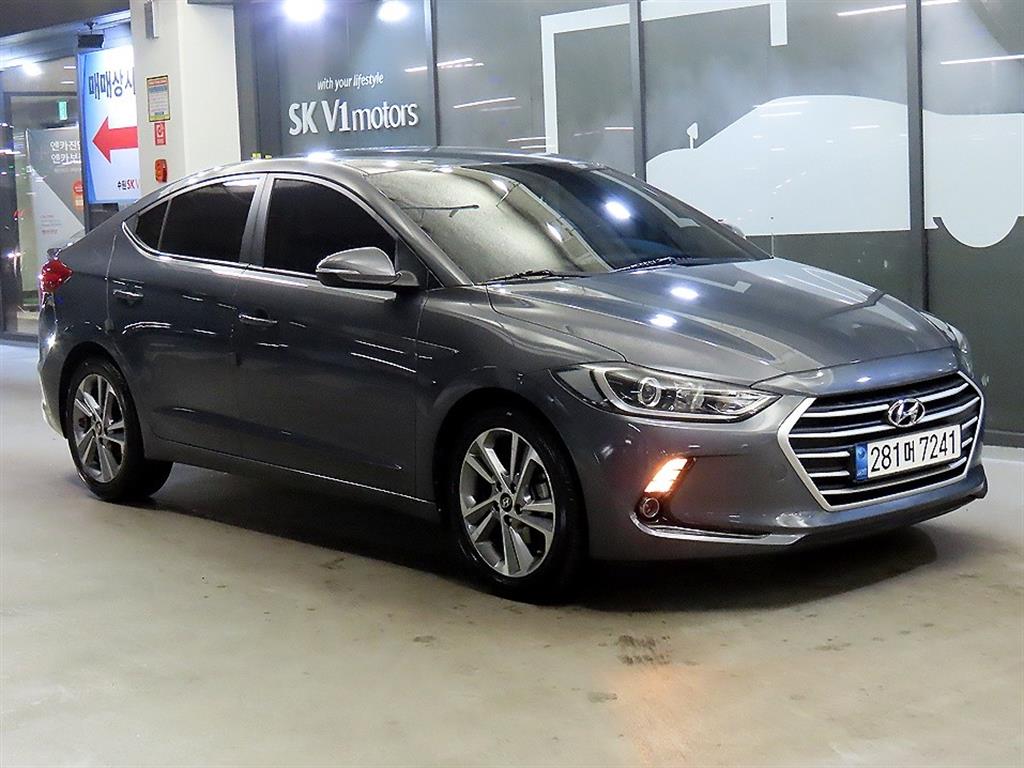 HYUNDAI Avante 2018 Gris - Importación desde Corea - HF Imports Iquique - Foto 1