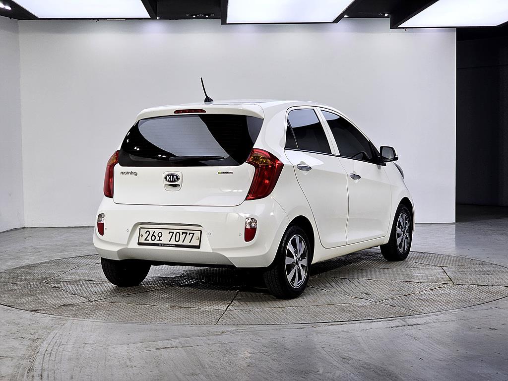 KIA Morning - Vista 4