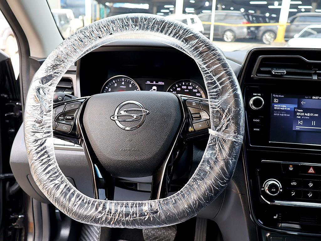 Ssangyong Tivoli 2021 Negro - Importación desde Corea - HF Imports Iquique - Foto 8