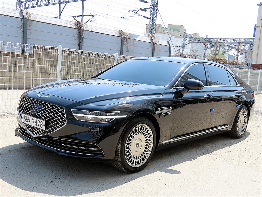 Genesis G90 - Vista 2