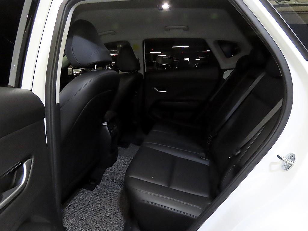 HYUNDAI Kona - Vista 7