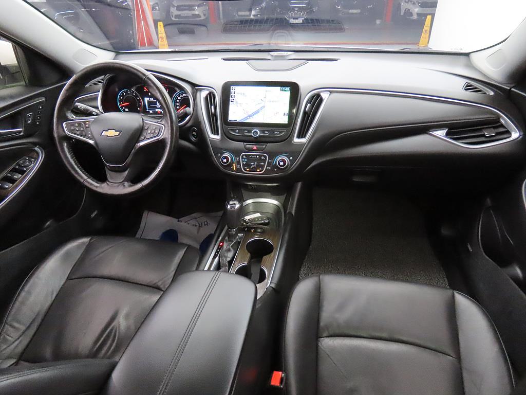Chevrolet Malibu - Vista 5