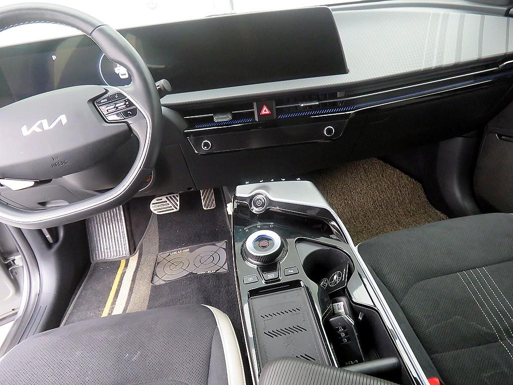 KIA EV6 - Vista 12