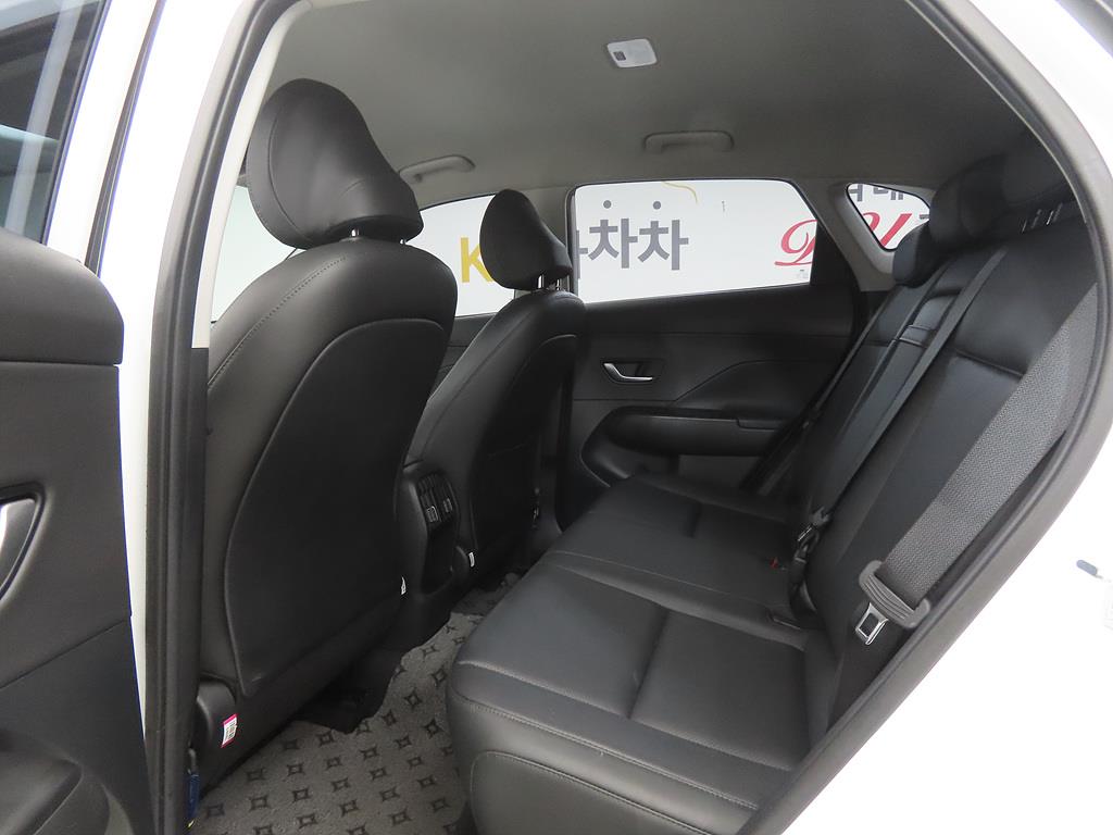 HYUNDAI Kona - Vista 6