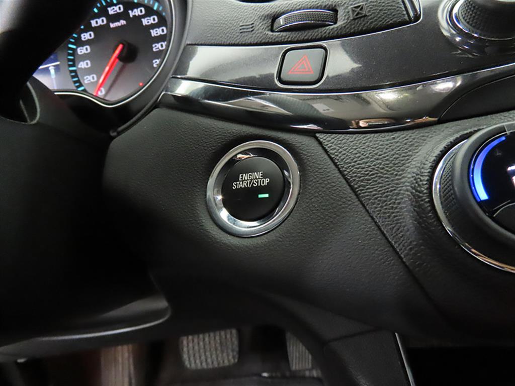 Chevrolet Impala - Vista 10