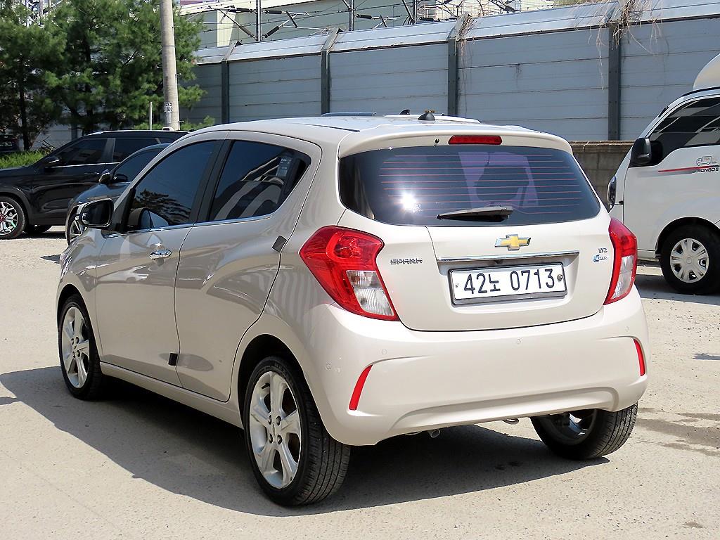 Chevrolet Spark - Vista 3