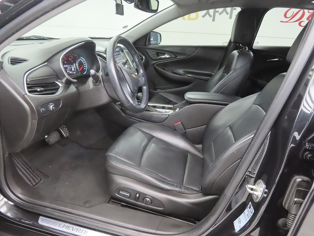 Chevrolet Malibu - Vista 5