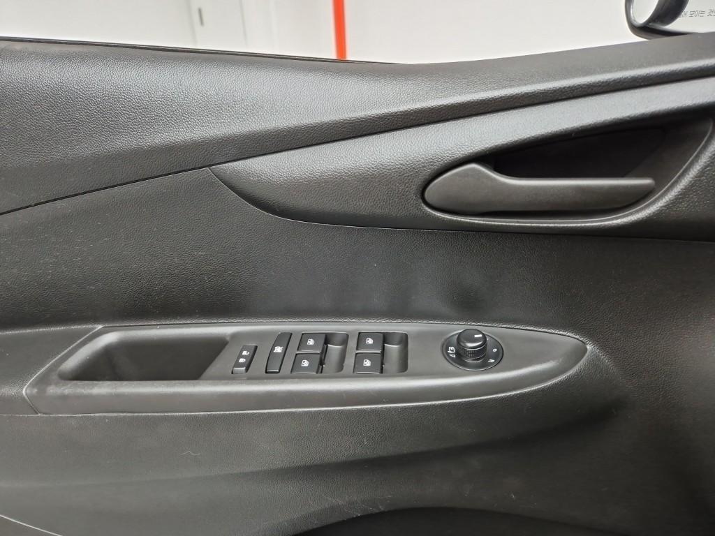 Chevrolet Spark - Vista 11