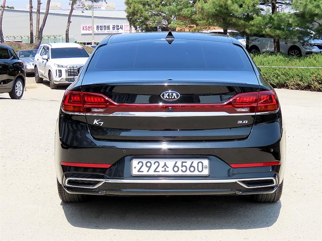KIA K7 - Vista 4