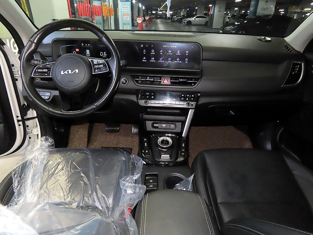 KIA Seltos - Vista 10