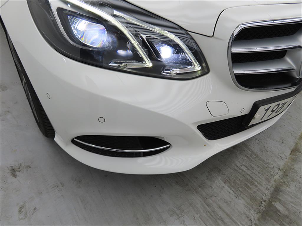 Mercedes Benz E class 2014 Blanco - Importación desde Corea - HF Imports Iquique - Foto 18
