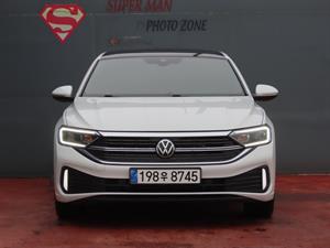 Volkswagen Jetta - Vista 4