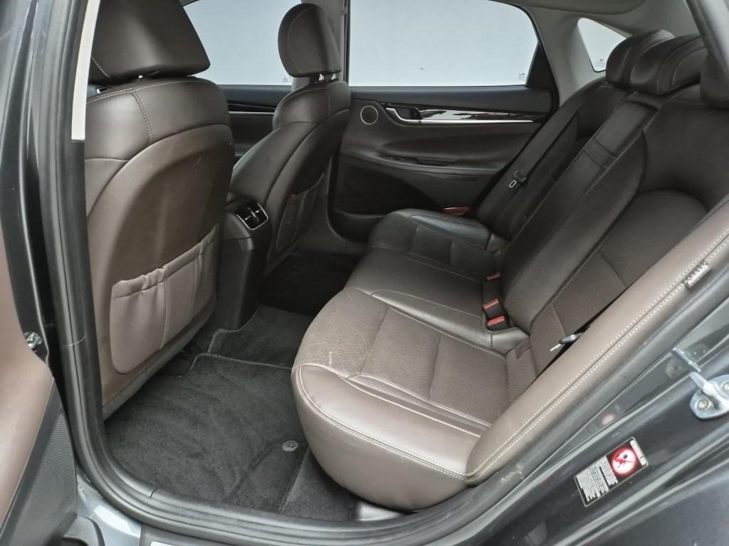 HYUNDAI Grandeur - Vista 12