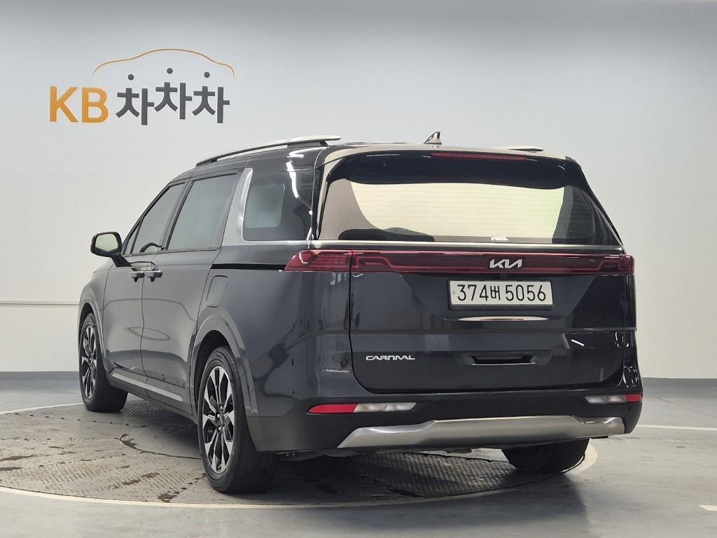 KIA Carnival - Vista 2
