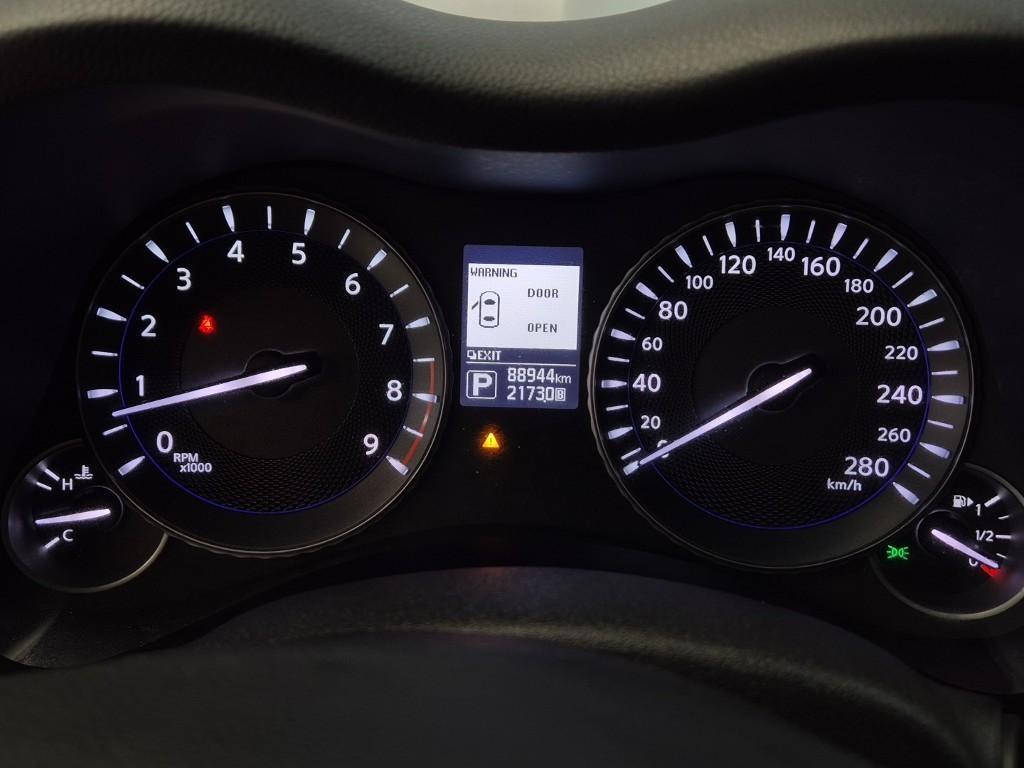 Infiniti Q - Vista 10