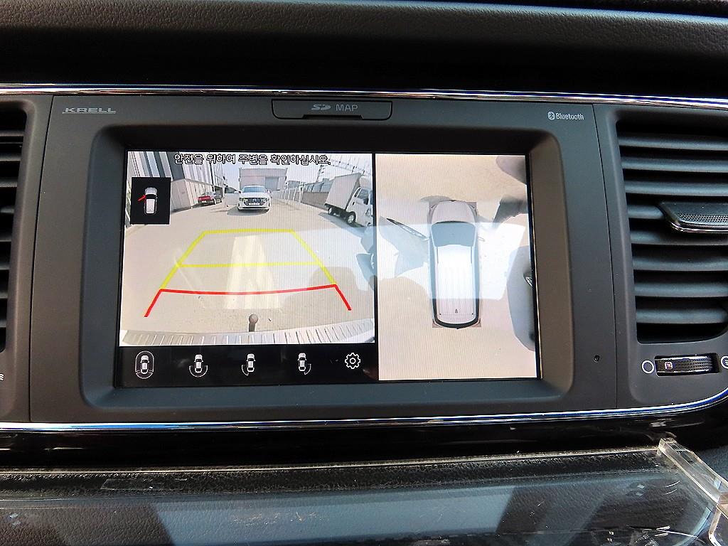 KIA Carnival - Vista 12