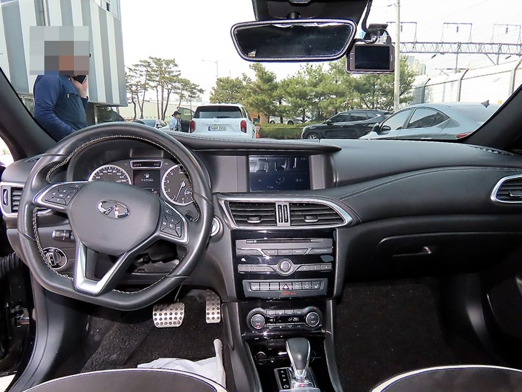 Infiniti Q - Vista 7