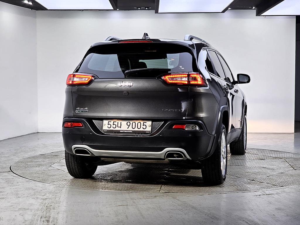 Jeep Cherokee - Vista 3