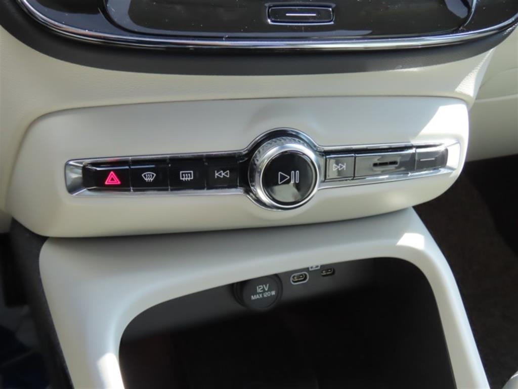 Volvo XC40 2024 - Importación desde Corea - HF Imports Iquique - Foto 7