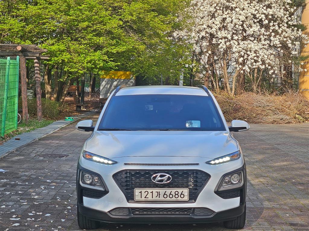 HYUNDAI Kona - Vista 3