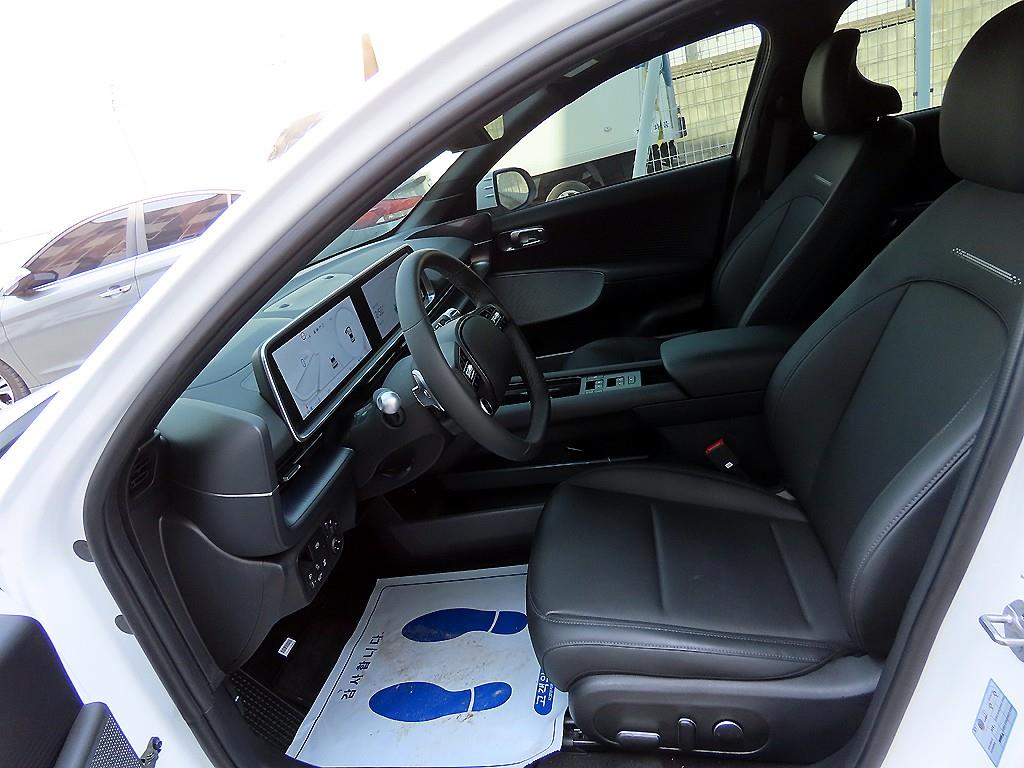 HYUNDAI Ioniq 6 - Vista 5