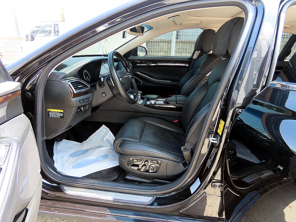 Genesis G90 - Vista 5