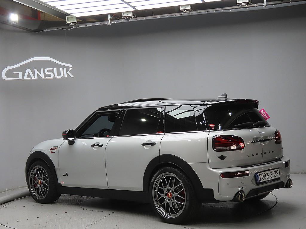 Mini Clubman - Vista 5