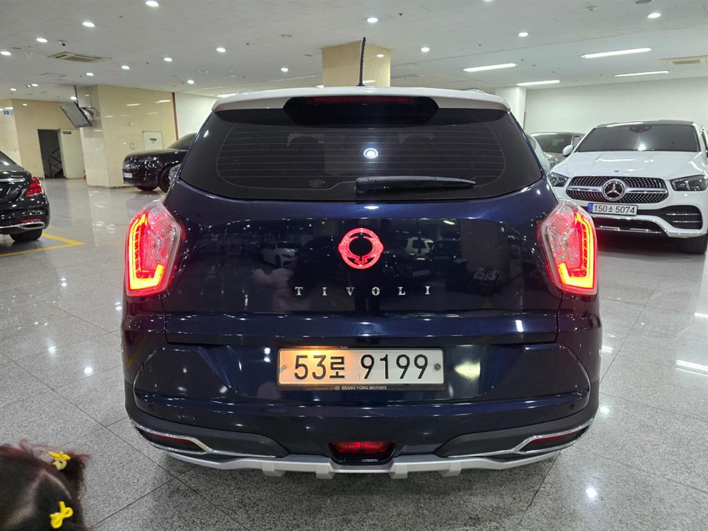 Ssangyong Tivoli - Vista 4