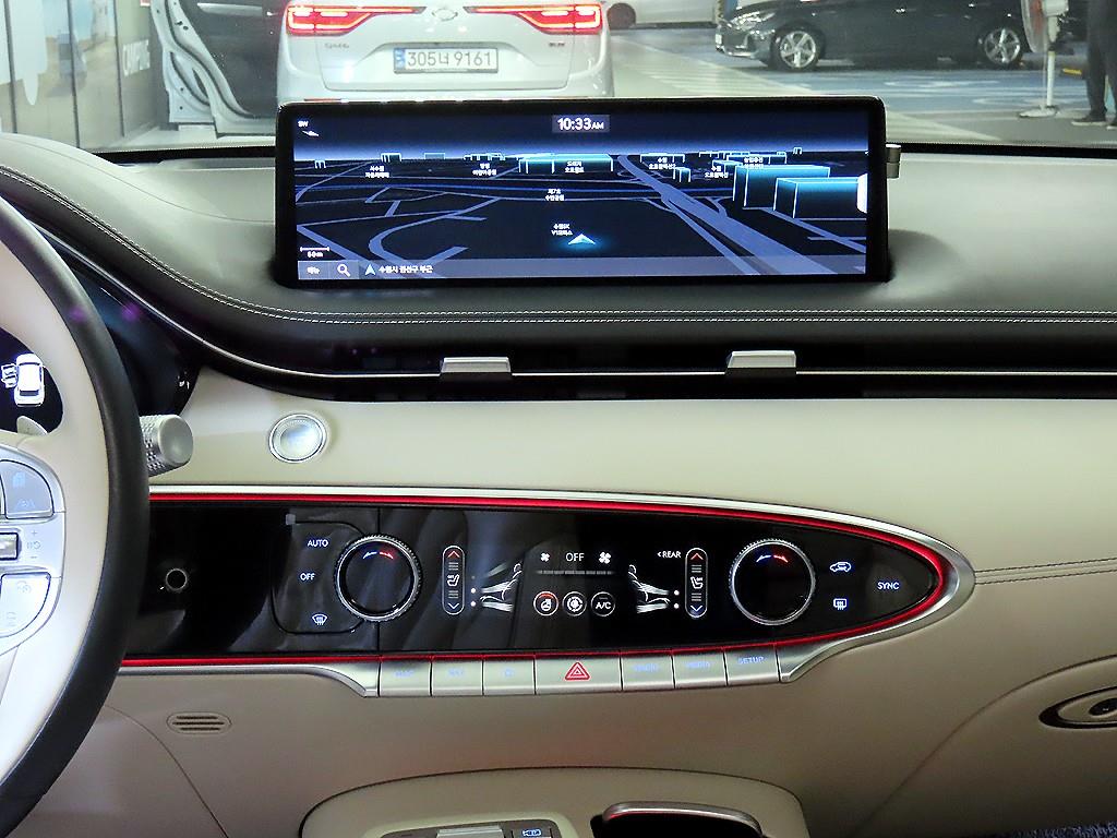 Genesis GV70 - Vista 11