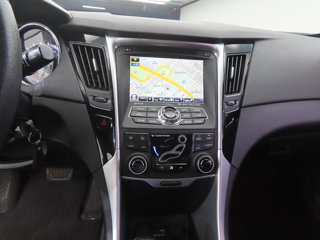 HYUNDAI Sonata - Vista 10