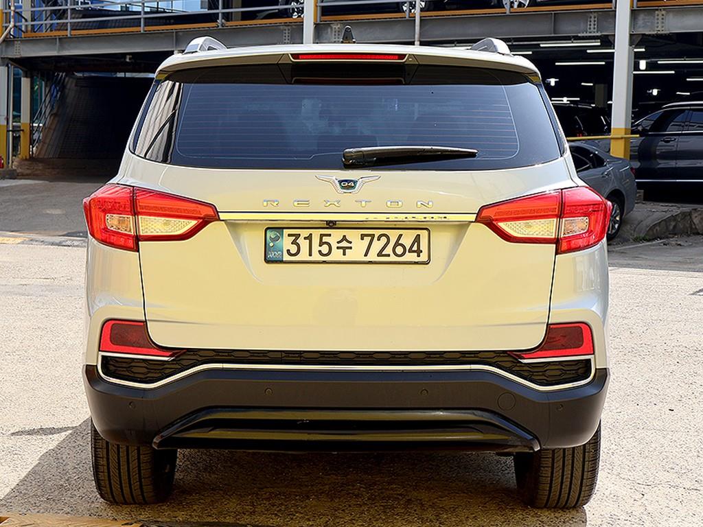 Ssangyong Rexton - Vista 5