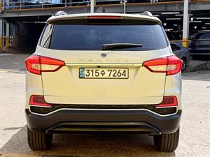 Ssangyong Rexton - Vista 6