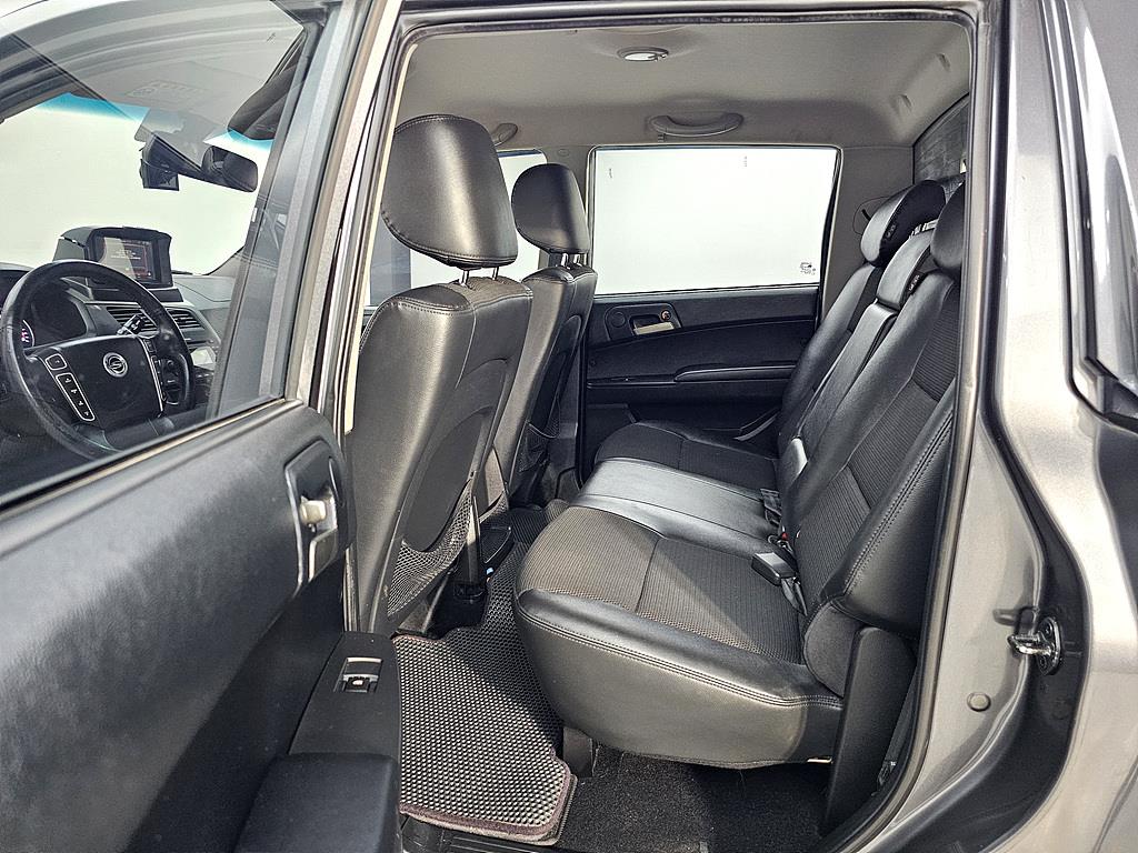 Ssangyong Korando - Vista 9