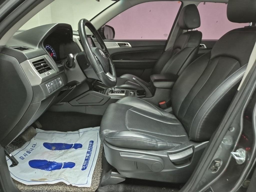 Ssangyong Rexton 2019 Gris - Importación desde Corea - HF Imports Iquique - Foto 17