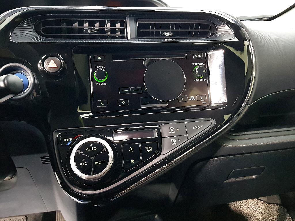 Toyota Prius 2021 Negro - Importación desde Corea - HF Imports Iquique - Foto 13