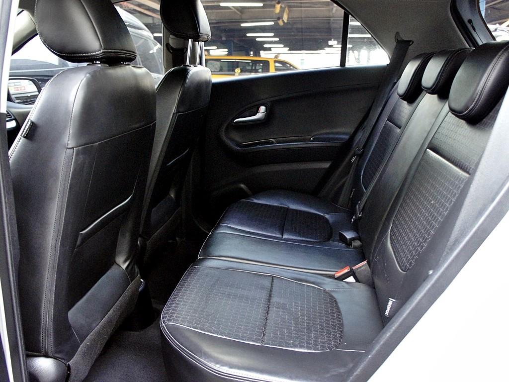 KIA Morning - Vista 9