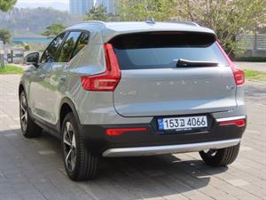 Volvo XC40 - Vista 8