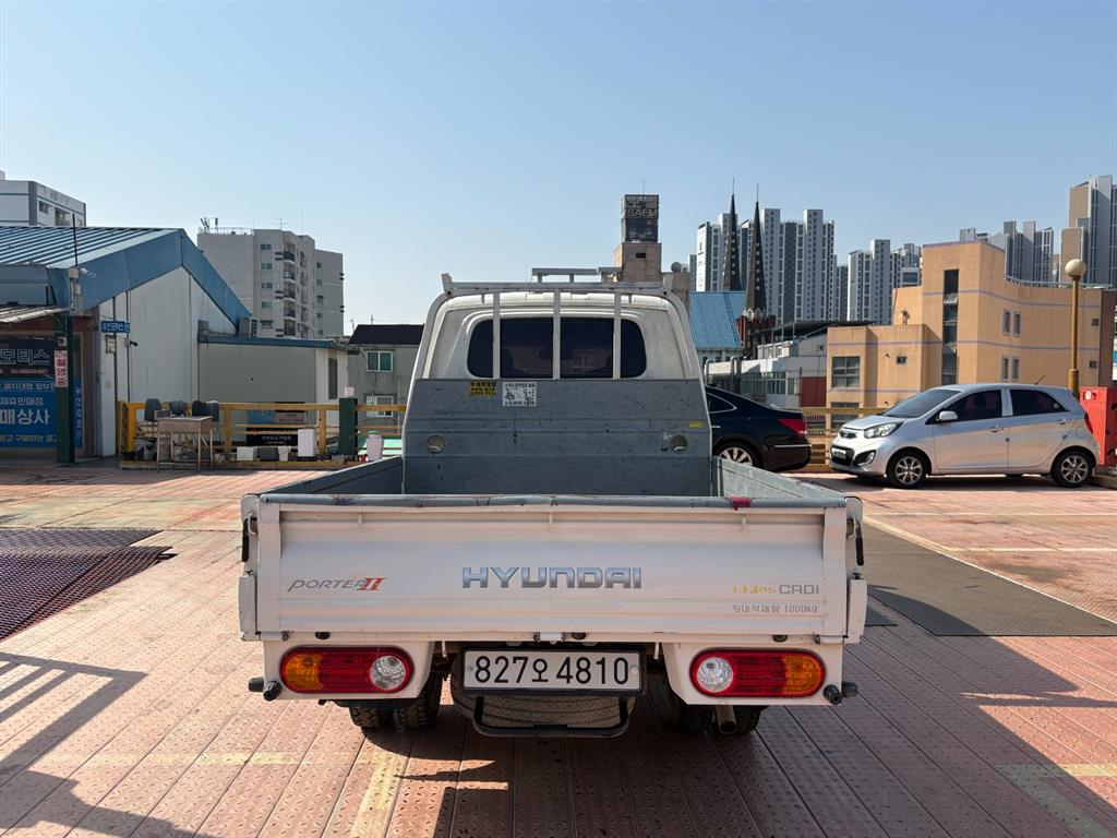 Small Truck Cargo (small) - Vista 4