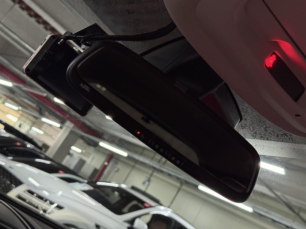 SAMSUNG QM6 2018 Blanco - Importación desde Corea - HF Imports Iquique - Foto 18