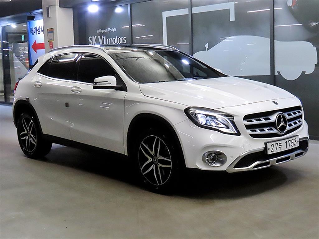 Mercedes Benz GLA Class 2019 Blanco - Importación desde Corea - HF Imports Iquique - Foto 1