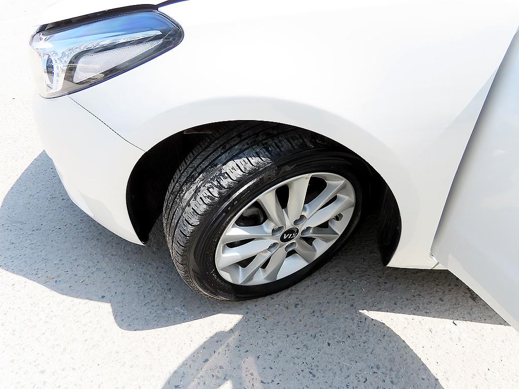 KIA K3 2017 Blanco - Importación desde Corea - HF Imports Iquique - Foto 18