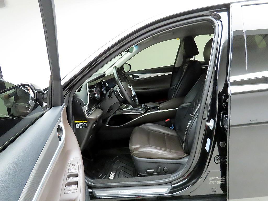 HYUNDAI Grandeur - Vista 12