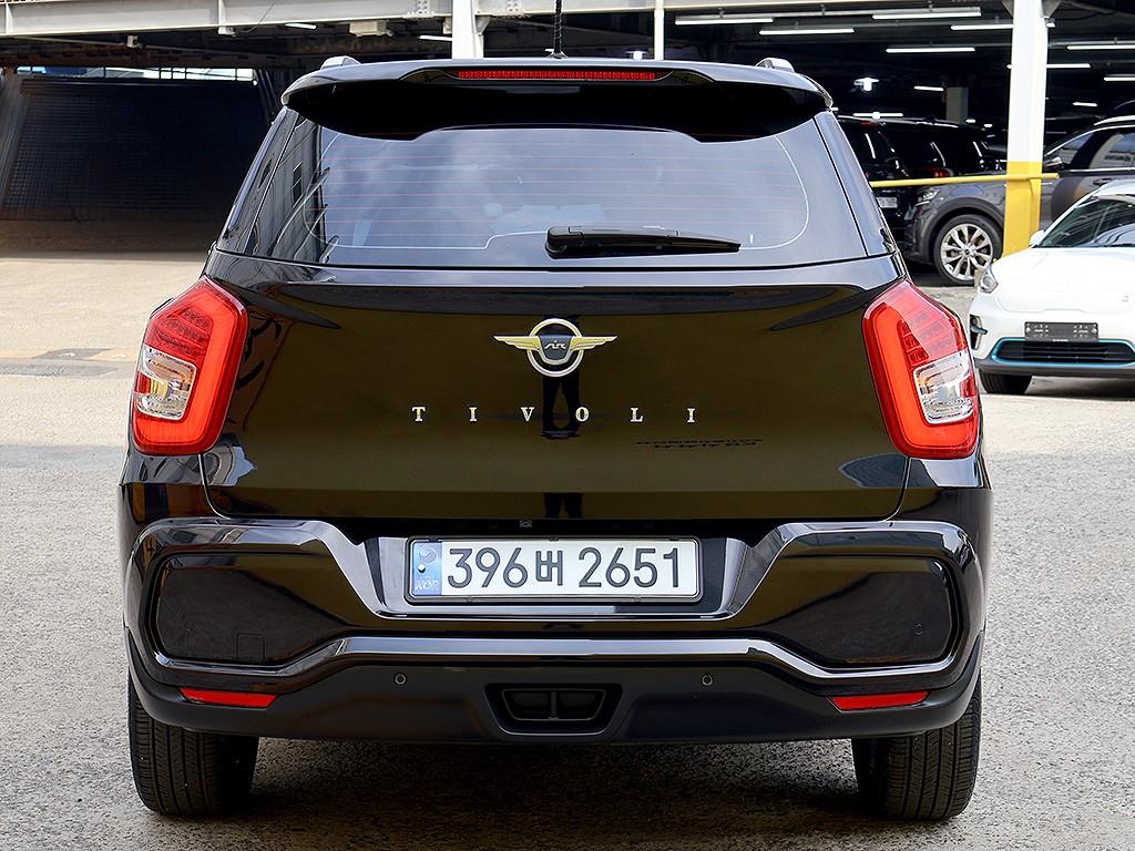 Ssangyong Tivoli - Vista 5