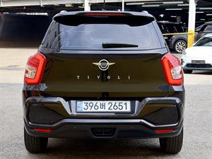 Ssangyong Tivoli - Vista 6