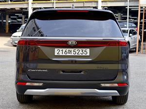 KIA Carnival - Vista 6